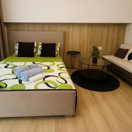 Wood Exclusive Studio-3